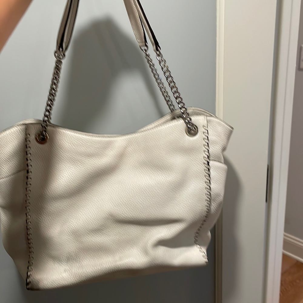 White Michael Kors tote